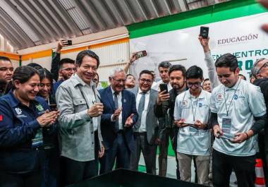 Mario Delgado planteó que el país requiere formación de vanguardia y con alcance social, con respaldo institucional a estudiantes.