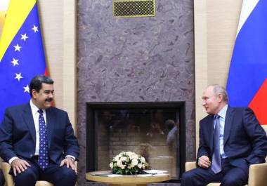 Rusia es un aliado político importante de Venezuela, que está cada vez más aislada por las sanciones económicas impuestas por EU y la Unión Europea, que acusan a Maduro de socavar las instituciones democráticas