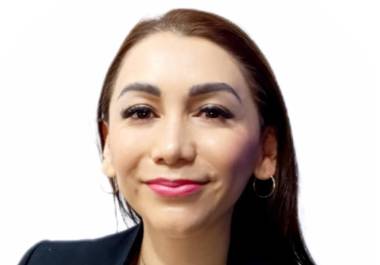 También reportaron que la funcionaria no tenía experiencia para el cargo y que tampoco había evidencia del título que presumía de doctora por el “Centro de Estudios de Posgrado en Derecho”, cursado en un solo año.