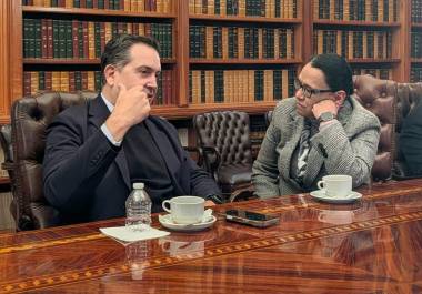 Gobernación y Hacienda citan a Armando Castilla para revisar el acoso judicial contra Vanguardia