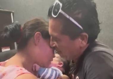 El bebé que fue robado a su mamá Esmeralda Alemán por dos mujeres en la colonia Alianza Barrio Oaxaca fue recuperado anoche por las autoridades.