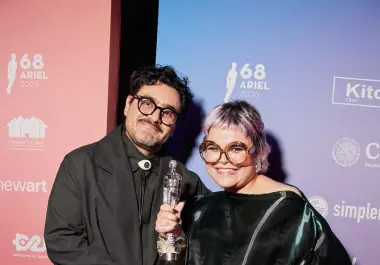 Cosecha. La dupla llevó a la pantalla la atmósfera del histórico encuentro musical de 1971 mediante escenarios, objetos y referencias documentales cuidadosamente investigados.