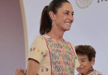 Claudia Sheinbaum Pardo, presidenta de México, encabezó la entrega de constancias de créditos liquidados como parte del Programa Vivienda para el Bienestar en el municipio de Emiliano Zapata, Morelos.