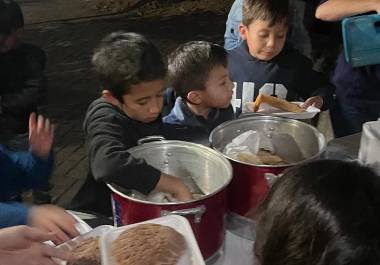 Cada año, previo a las festividades navideñas, el reto invita a los miembros de la comunidad escolar a realizar actos de bondad en favor de la comunidad o el medio ambiente.