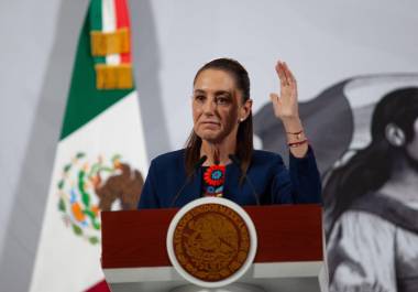 Sheinbaum aseguró que su gobierno “nunca será una carga para el pueblo”, y destacó que la evaluación directa de la ciudadanía es un principio que distingue a la llamada Cuarta Transformación.