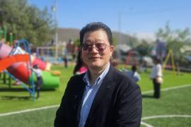 Directivos de la firma señalaron que mantienen su plantilla laboral en la región, pese a las condiciones del mercado, mientras continúan con iniciativas de apoyo social.