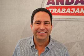 El alcalde Javier Díaz González informó sobre proyectos de pavimentación, drenaje pluvial y mantenimiento urbano para mejorar las condiciones de distintas zonas de Saltillo.