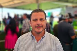 El director de Servicios Públicos, Aníbal Soberón, informó que el Municipio mantiene operativos permanentes de limpieza y alumbrado, además de aplicar sanciones por tirar basura en la vía pública.