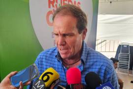 El director de Obras Públicas, Juan Adolfo Von Bertrab, detalló que Ramírez pidió recursos para repartir entre vecinas.