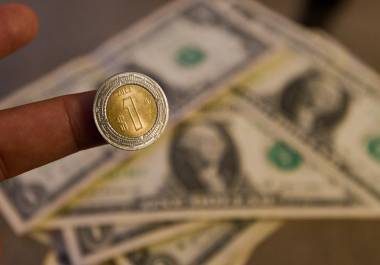 El peso ha ido perdiendo terreno ante el dólar conforme se acerca la llegada de Donald Trump.