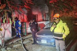 Uno de los incendios se registró en el municipio de San Nicolás de los Garza en la primera planta de una vivienda en donde una persona de la tercera edad perdió la vida