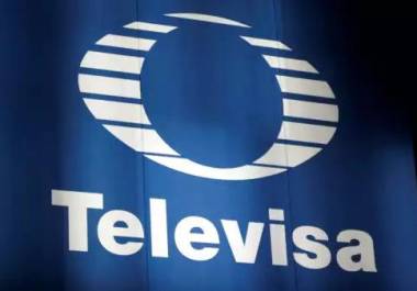 Los títulos de Grupo Televisa perdían un 0.97% a 9.16 pesos, aunque momentos antes llegaron a hundirse un 4.65%.