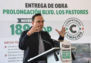 El gobernador Manolo Jiménez detalló las obras que se han realizado en materia de infraestructura vial y movilidad para la Región Sureste.