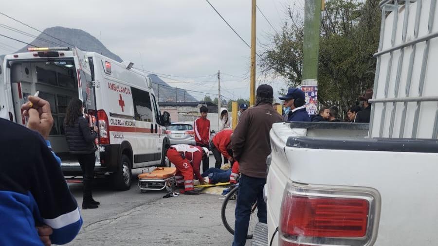 Saltillo: hospitalizan a motociclista tras choque por ignorar semáforo en rojo . Noticias en tiempo real