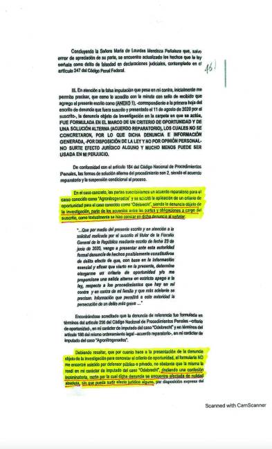 $!La columnista de El Financiero mostró parte del expediente que sigue por su caso en contra de Lozoya.