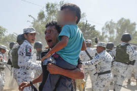 Militares en frontera sur es para cuidar a niños usados por traficantes: AMLO