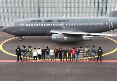 El operativo federal contra una célula del CJNG en Michoacán continúa activo y suma 12 detenidos, mientras las autoridades mantienen sin confirmar el paradero de “Tío Lako”.