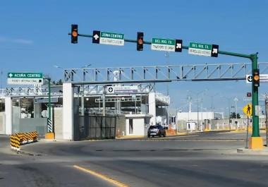 Capufe trabaja en adecuaciones eléctricas para ampliar el servicio de TAG en todos los carriles del puente.