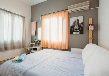 La alta demanda en Monterrey ha provocado aumentos considerables y menor disponibilidad, a diferencia de Saltillo donde aún hay opciones con tarifas similares a las de abril.