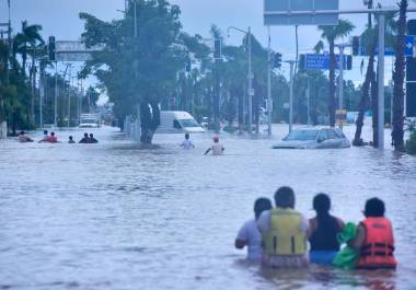 La Zona Diamante de Acapulco resultó inundada en su totalidad por las lluvias de ‘John’.