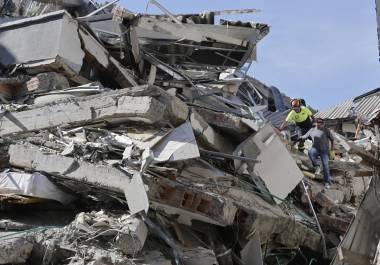 El terremoto de 7.4 en Colombia dejó 169 muertos, 668 heridos y 292 personas atrapadas, según un balance preliminar de Asocapitales.