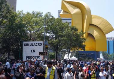 En punto de las 11:30 horas de este 29 de abril se realizó el primer Simulacro Nacional del 2025, en el que participaron varios estados de todo país, especialmente la Ciudad de México.