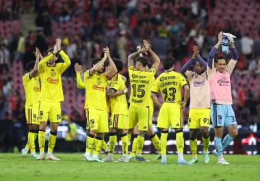 Las Águilas se mantienen en la primera posición del Apertura 2026 con 27 puntos, pese a perder 2-1 frente a Pachuca en el Estadio Azteca.