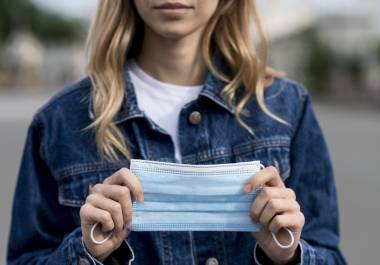 La mutación del virus H3N2, más conocido como la ‘Súper Gripe’, mantiene en alerta a Reino Unido y otros países de Europa por lo que se ha retomado el uso de cubrebocas.