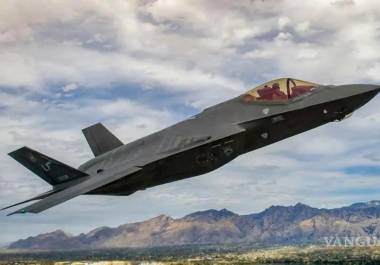 La Administración Federal de Aviación advirtió en dos ocasiones a las aerolíneas estadounidenses que “tengan precaución” al volar sobre México y partes de América Central y del Sur debido a la actividad militar.