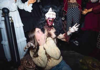 Entre supersticiones y energía espiritual, el más allá sigue inspirando al mundo del espectáculo.