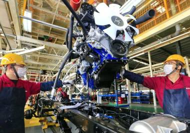 La confianza empresarial del sector manufacturero registró una disminución de 0.4 unidades en el tercer mes del año. FOTO: