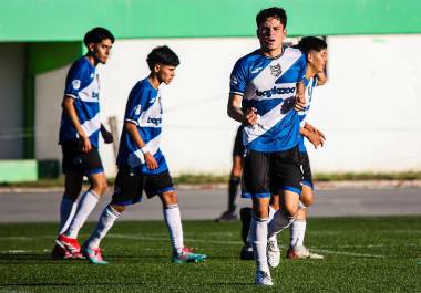 Saltillo Soccer remontó tras el empate de la visita en el segundo tiempo.
