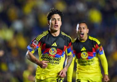 América presionó alto desde el inicio y generó las primeras opciones de peligro en el Ciudad de los Deportes.