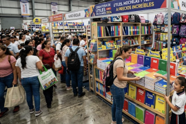 Familias podrán encontrar uniformes, mochilas, calzado y útiles escolares con promociones durante este viernes y sábado.
