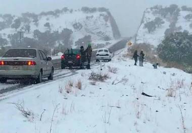 El nuevo frente frío y su masa de aire frío traerán temperaturas de hasta -10 grados y caída de nieve o aguanieve en la República Mexicana.