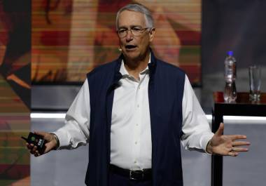 Sostiene que las decisiones legales y administrativas en su contra forman parte de una estrategia para ejercer presión.