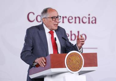 El director del IMSS-Bienestar señaló que México tiene una de las regulaciones más estrictas de Norteamérica para controlar tanto el fentanilo de uso médico.