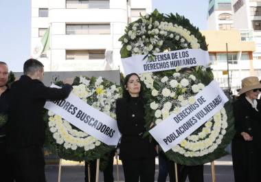 La bancada panista encabezada por: Jorge Romero, presidente nacional; las senadoras Laura Esquivel, Michel González, Lilly Téllez y Ricardo Anaya, así como los diputados: Federico Döring, Eduardo Rivera, Santiago Taboada y Jorge Triana encabezaron una protesta frente a la sede Marco Antonio Lanz Galera de la Comisión Nacional de Derechos Humanos (CNDH) ante la reelección de Rosario Piedra Ibarra al frente de dicha dependencia.