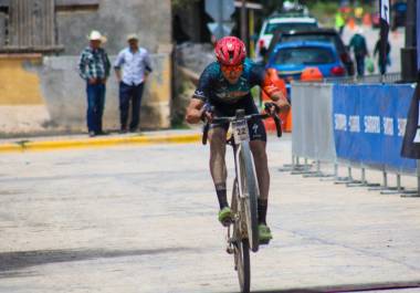 Los caminos de la sierra de Arteaga fueron parte del recorrido de la UCI Gravel World Series 2026, que reunió a 223 ciclistas.
