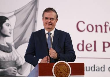 Tras una reunión con la presidenta Claudia Sheinbaum, el secretario de Economía, Marcelo Ebrard, dijo que el “Plan B” está en curso.