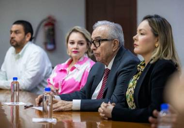 El objetivo es exigirle a Rocha Moya que vuelva a solicitar licencia y abandone el Palacio de Gobierno.