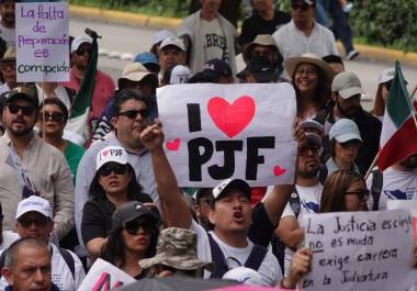 CIUDAD DE MÉXICO, 28AGOSTO2024.- Estudiantes de la Facultad de Derecho marcharon para exigir justicia en Defensa del Estado de Derecho al Poder Judicial. La protesta inició en el Águila de la Facultad de Derecho y finalizó en el Consejo de la Judicatura Federal. FOTO: GRACIELA LÓPEZ /CUARTOSCURO.COM