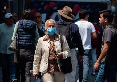 Salud exhorta a la población a vacunarse contra la influenza durante la campaña gratuita en Coahuila.