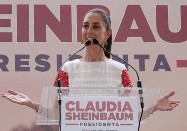 Claudia Sheinbaum, candidata a la presidencia por la coalición Sigamos haciendo Historia, durante su participación un mitin en la explanada de la alcaldía Milpa Alta.
