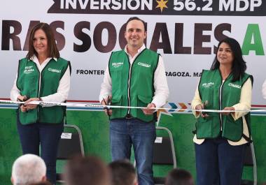 El gobernador Manolo Jiménez Salinas encabezó en Frontera la entrega simbólica de obras sociales por más de 50 millones de pesos como parte del programa Con Obras Sociales a Pasos de Gigante.