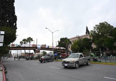 Estudiantes del Tecnológico de Saltillo cumplieron 48 horas de bloqueo en el bulevar Venustiano Carranza sin alcanzar un acuerdo definitivo.
