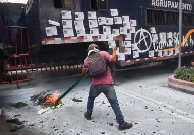 La CNTE ya lleva más de una semana protestando a diario en la Ciudad de México y otras entidades exigiendo abrogar la Ley del ISSSTE de 2007.
