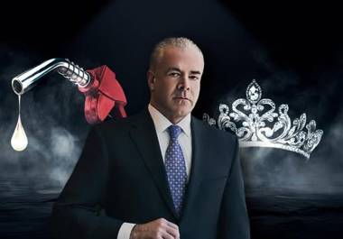 La situación legal de Raúl Rocha Cantú, empresario mexicano y copropietario de Miss Universo, se complica tras la emisión de una nueva orden de aprehensión por delincuencia organizada, tráfico de armas y huachicol.