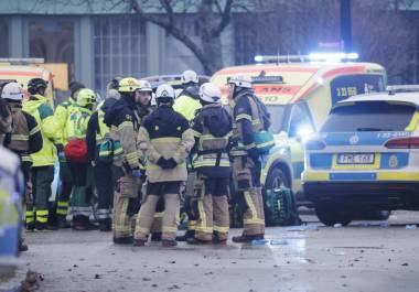 Una decena de personas murió este martes en un tiroteo en un centro educativo para adultos en Örebro, a unos 200 kilómetros al oeste de Estocolmo, informó la Policía de Suecia.