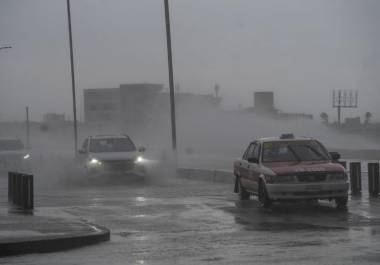 Se esperan fuertes lluvias, temperaturas bajo cero, vientos de hasta 90 km/h y oleaje de más de 3 metros, según el SMN. FOTO: VANGUARDIA/ARCHIVO